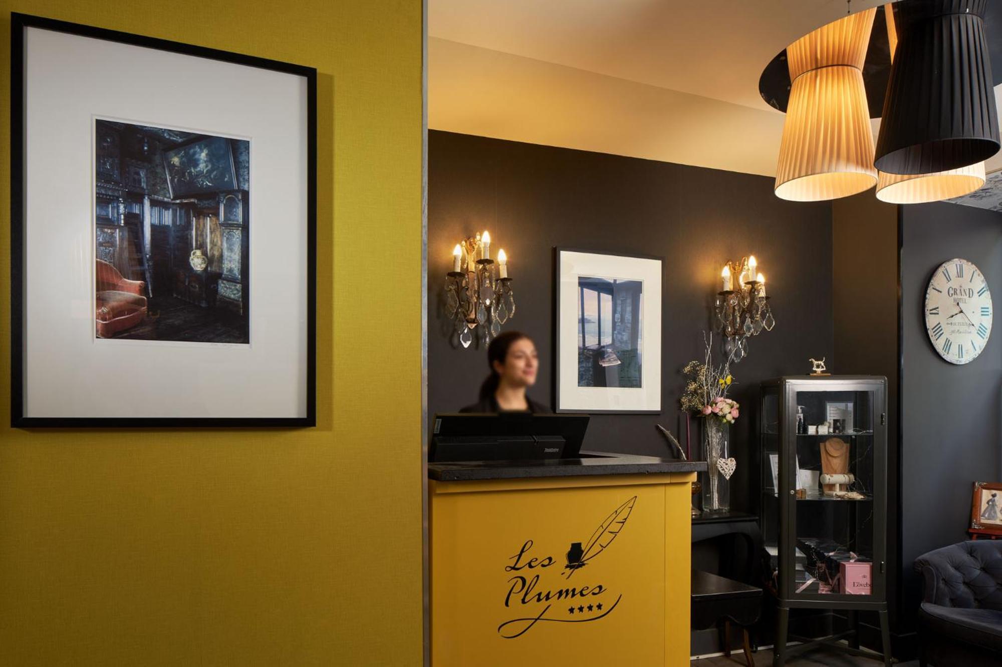 Les Plumes Hotel Paris Exteriör bild