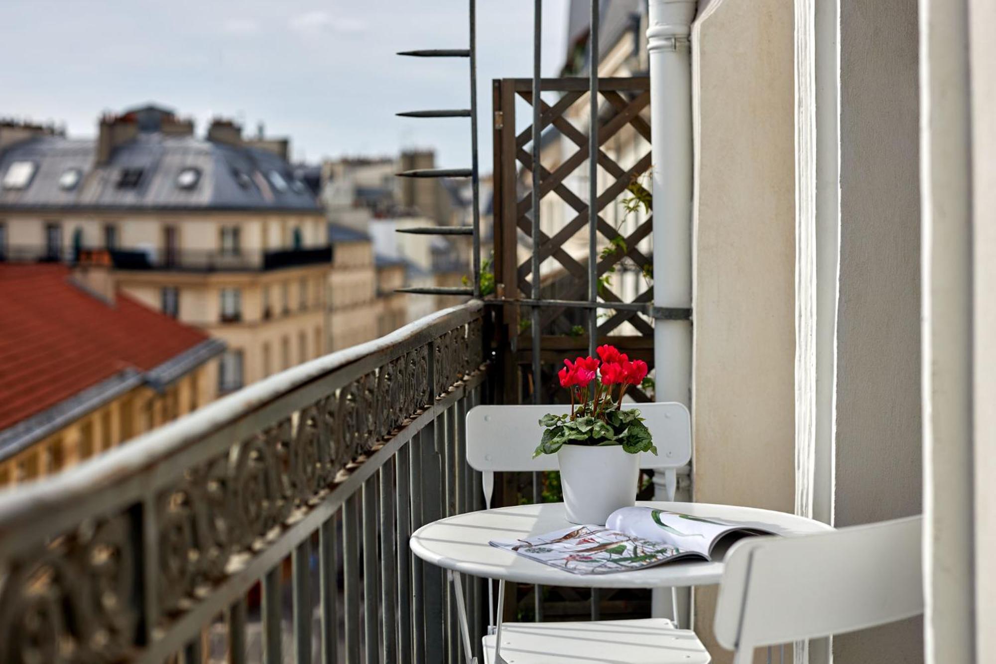 Les Plumes Hotel Paris Exteriör bild