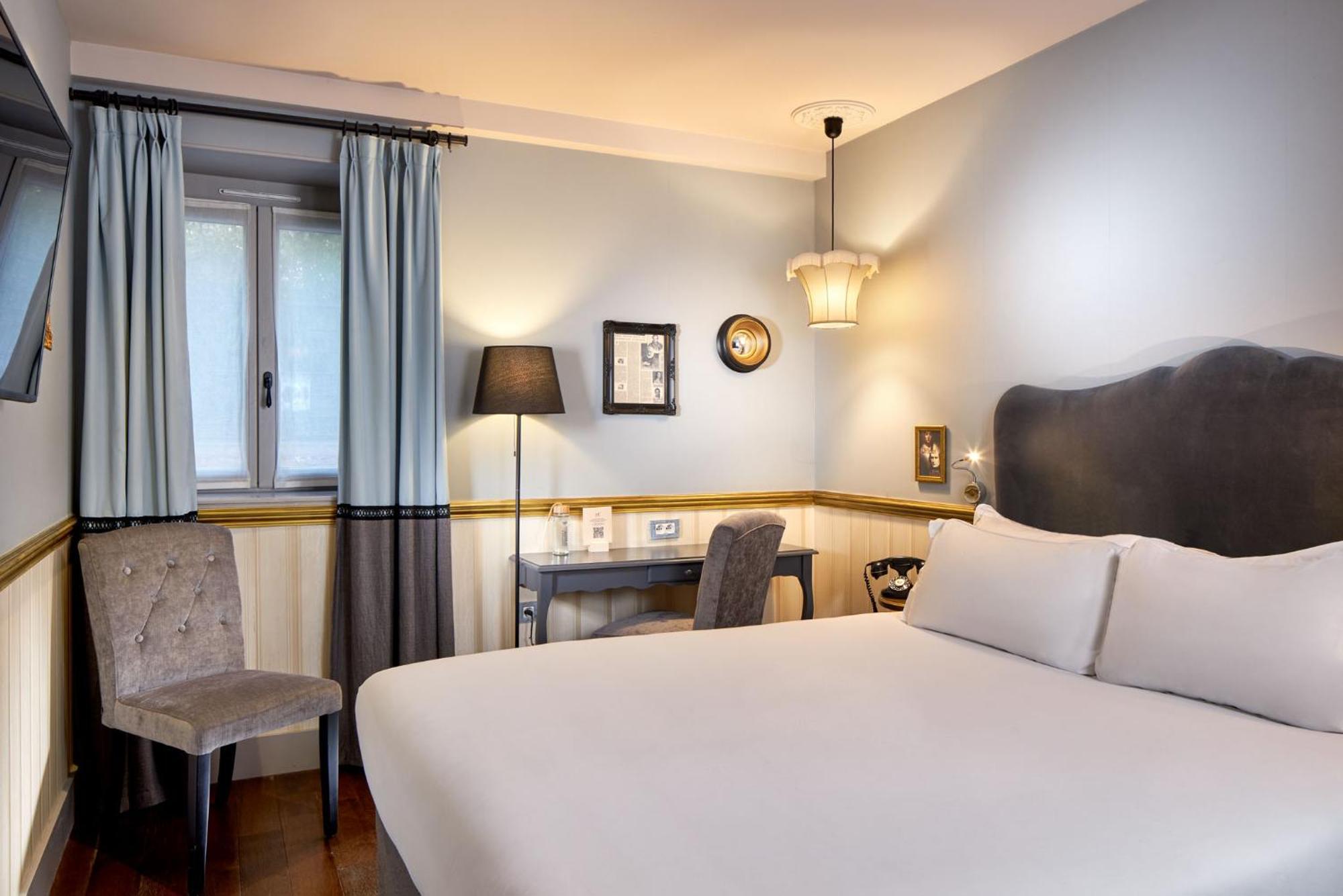 Les Plumes Hotel Paris Exteriör bild